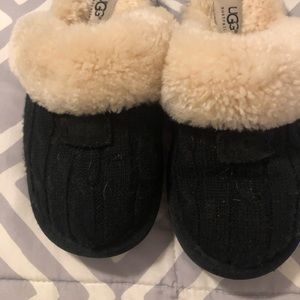 Black Ugg Knit Slippers Size 5